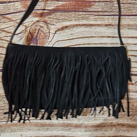 Q & A black leather purse strap 20" fringe Pre-owned - Picture 2 of 6